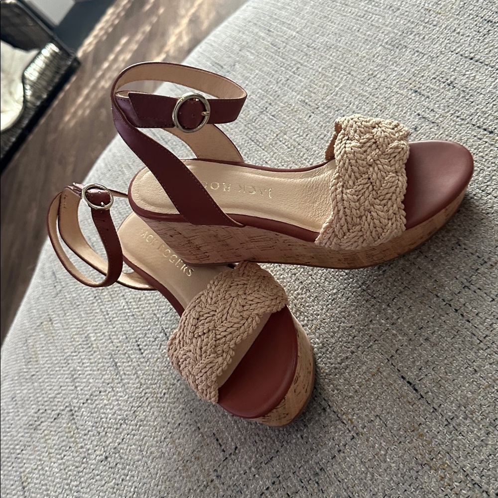 Jack Rogers Platform Samdals - size 7.5